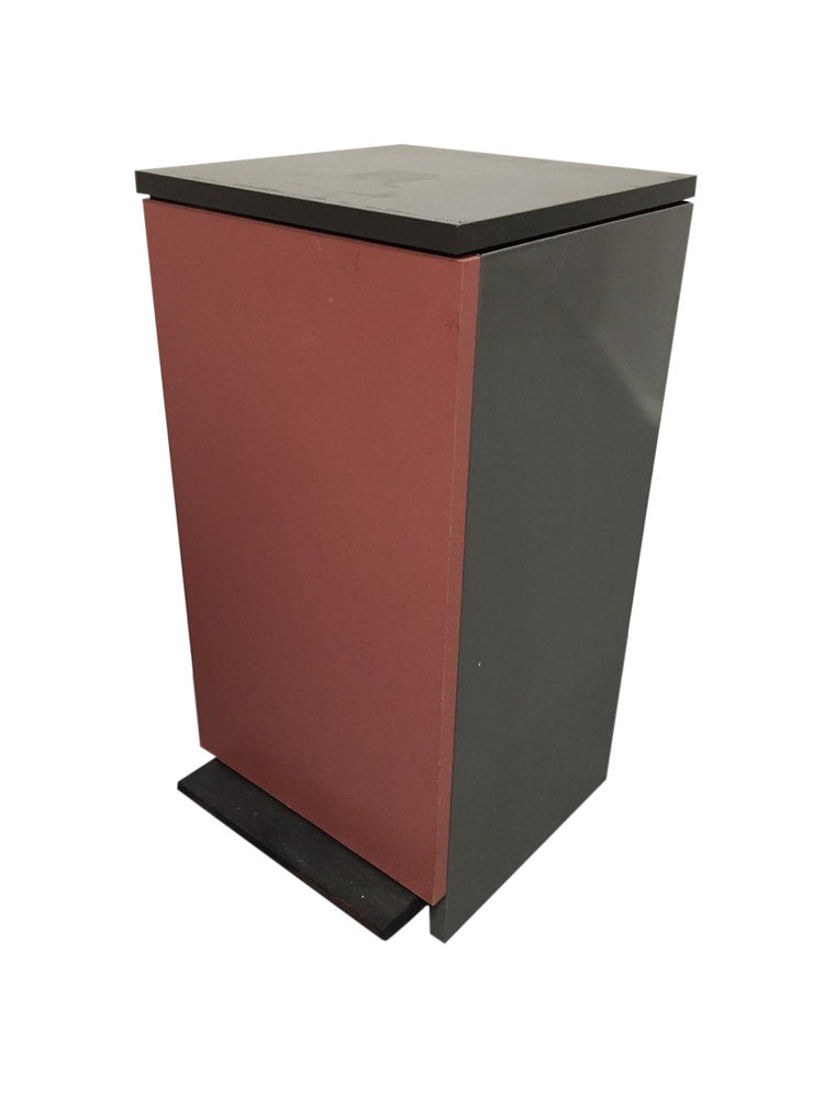 Modern wastebasket